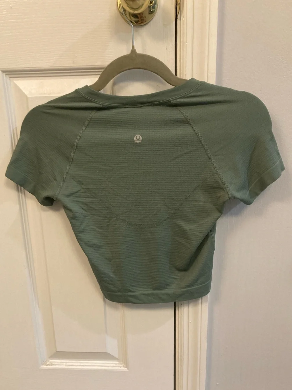 Lululemon Swiftly Tech Cropped Short-Sleeve Shirt 2.0 Green Size 4
